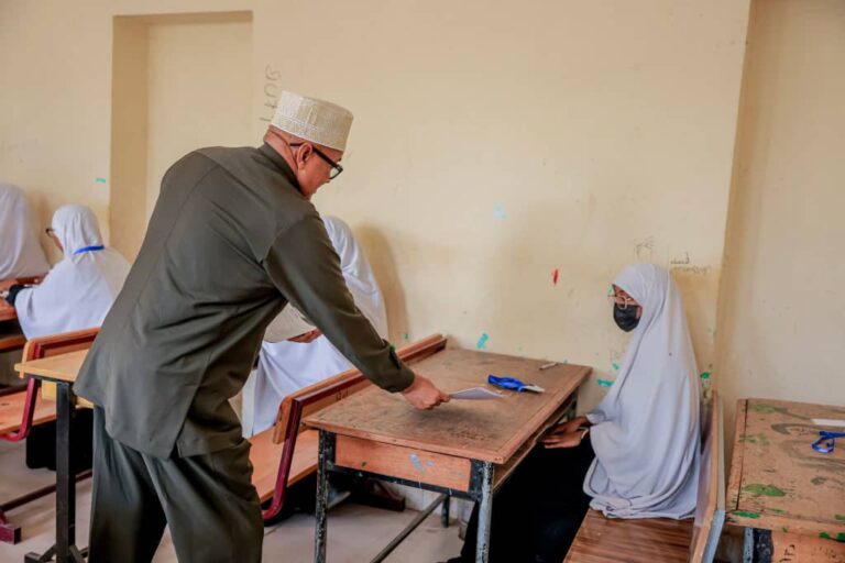 Madaxweynaha maamulka Somaliland oo si rasmi ah u furay imtixaanka Shahaadiga ah ee 2025