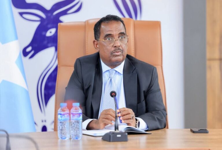 Wasiirka Arrimaha guddaha oo qabtay kulan looga hadlayo Amniga goobaha lagu xusayo maalmaha xoriyadda