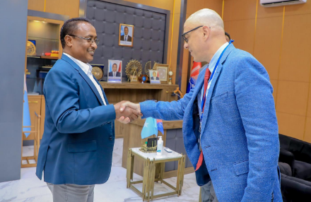 Duqa muqdisho oo qaabbilay madaxa howlgalka xafiiska hay’adda UNICEF ee Soomaaliya