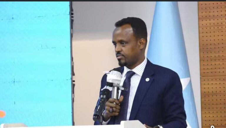 Wasiir Al-Cadaala oo ka hadlay guulaha laga gaaray dagaalka khawaarijta