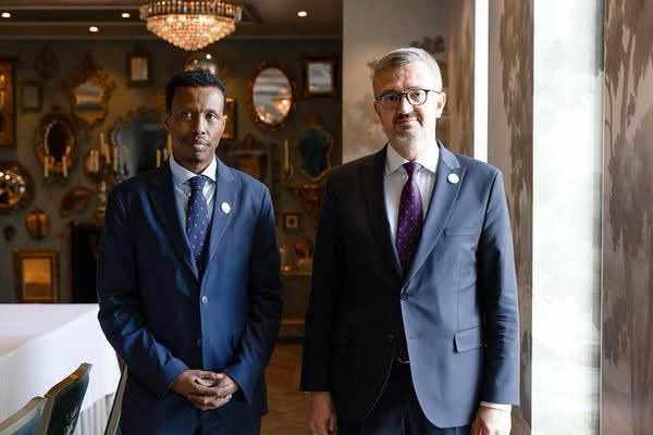 Soomaaliya iyo Turkiga oo yeeshay kulan  Iskaashiga Amniga ah