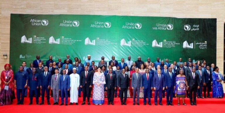 Wasiirka Arrimaha Dibadda oo Madaxweynaha JFS ku matalay Shirweynaha Dhexe ee Midowga Afrika ee ka dhacay Malabo