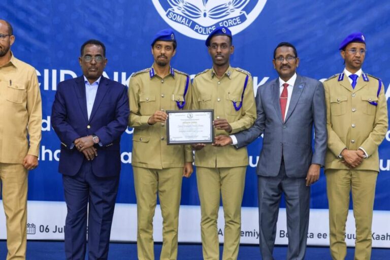 Munaasabad lagu abaal-marinayo Saraakiishii ka qeyb qaatay sugidda Amniga todobaad xorriyadda oo lagu qabtay Muqdisho