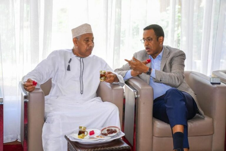 Danjire Jabriil oo booqasho shaqo ku tagay gobalka Lamu