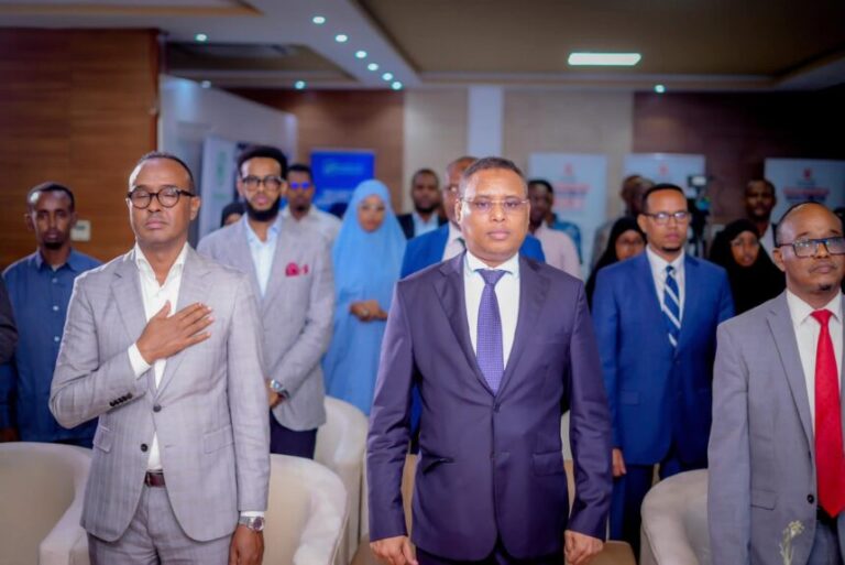 Ra’iisul wasaare ku xigeenka 2-aad oo ka qaybgalay saxiixa heshiis ay gaareen Hormuud iyo Save the Children