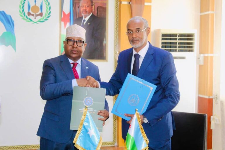 Dowladaha Soomaaliya iyo Jabuuti oo kala saxiixday heshiis ku saabsan xaaladda Ciidamada (SoFA)