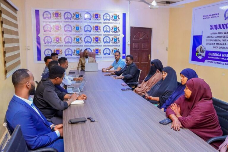 Maxay ka wada hadleen Guddiga Madaxa bannaan ee doorashooyinka qaranka iyo ururka Haweenka SSC-Khaatumo?