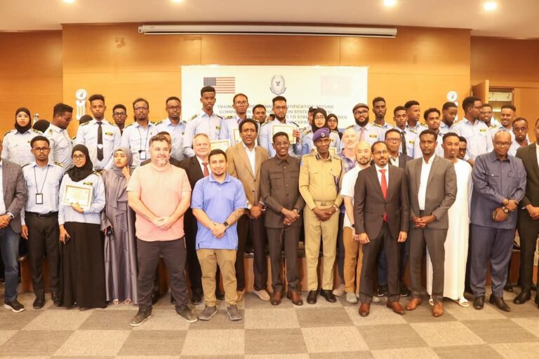 Mareykanka oo bogaadiyay in Soomaaliya ay qalab casri ah dhigtay Xuduudaha dalka