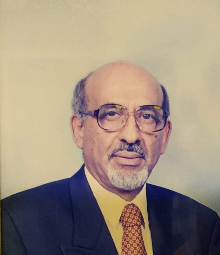 Tacsi: Marxuum Danjire Sharif Mohamed Omar