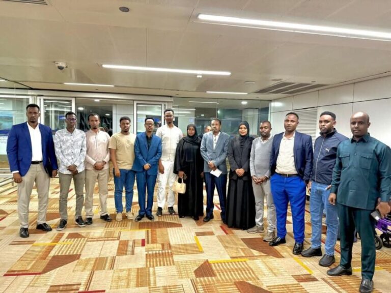 Safaaradda JFS ee Dalka Hindiya oo soo dhaweysay diblomaasiyiin ka socday Wasaaradda Arrimaha Dibadda