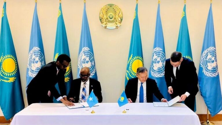 Soomaaliya iyo Kazakhstan oo kala saxiixday heshiis Diblomaasiyadeed