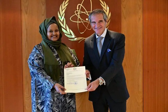 Wakiilka Soomaaliya u qaabbilsan IAEA oo warqadaha aqoonsiga u gudbisay Agaasimaha Guud ee hay’adda