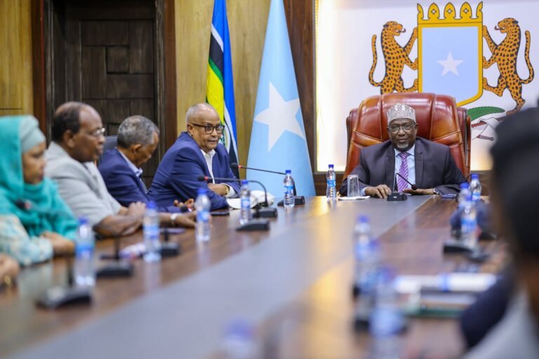 Guddoomiyaha Golaha Shacabka oo la kulmay xubnaha Soomaaliya ku meteli doona Baarlamaanka EAC