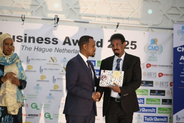 Wasiir ku-xigeenka Warfaafinta XFS iyo wafdi uu hoggaaminayo oo dalka Netherlands kaga qeyb galay xafladda sanadlaha ah ee CMD Awards