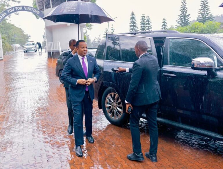 Wasiirka Arrimaha Dibadda oo booqasho laba maalmood ah ku jooga magaalada Kigali ee caasimadda Rwanda