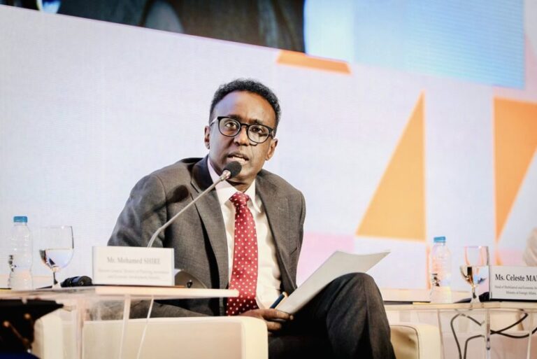 Agaasimaha Guud ee Qorsheynta oo la qeyb-galay madasha caalamiga ah ee horumarka Busan 2025 Agaasimaha Guud ee Qorsheynta oo la qeyb-galay madasha caalamiga ah ee horumarka Busan 2025