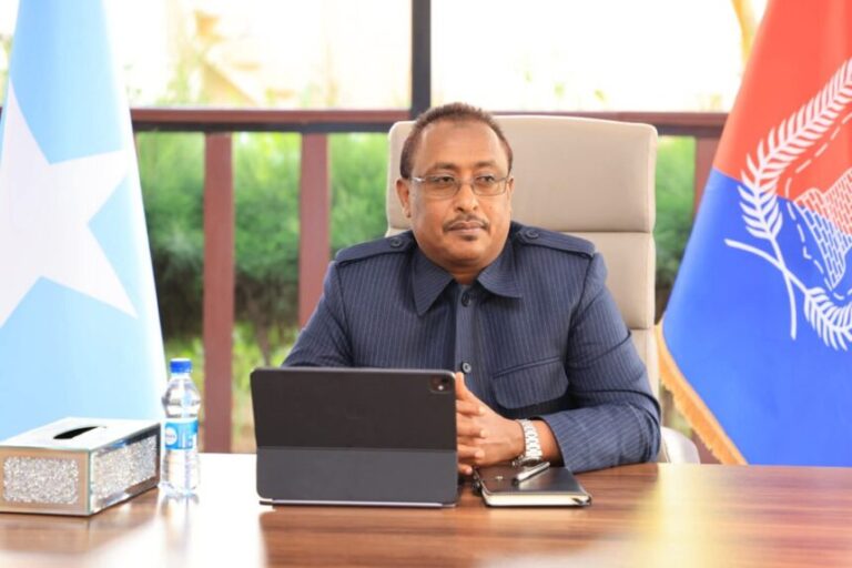 Guddoomiyaha Gobolka Banaadir oo guddoomiyay shirka toddobaadlaha ah ee Maamulka Gobolka Banaadir