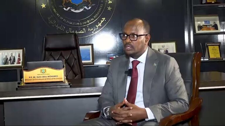 Wasiirka Batroolka XFS oo ka warbixiyay Natiijada Shidaal Qodista Soomaaliya.