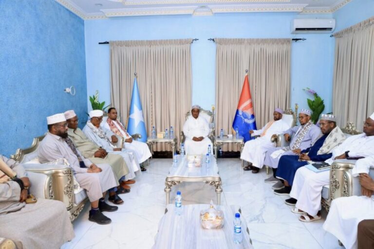 Duqa Muqdisho iyo Culimaa’udiinka oo ka wada hadlay wacyigelinta bulshada