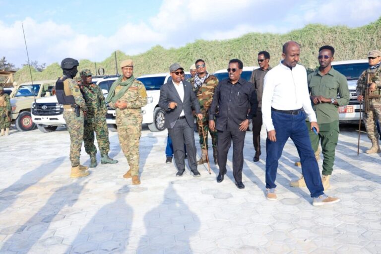 Wasiirka Gaashaandhiga XFS oo xariga ka jaray dhismaha Buundadda Sabiid iyo Caanoole