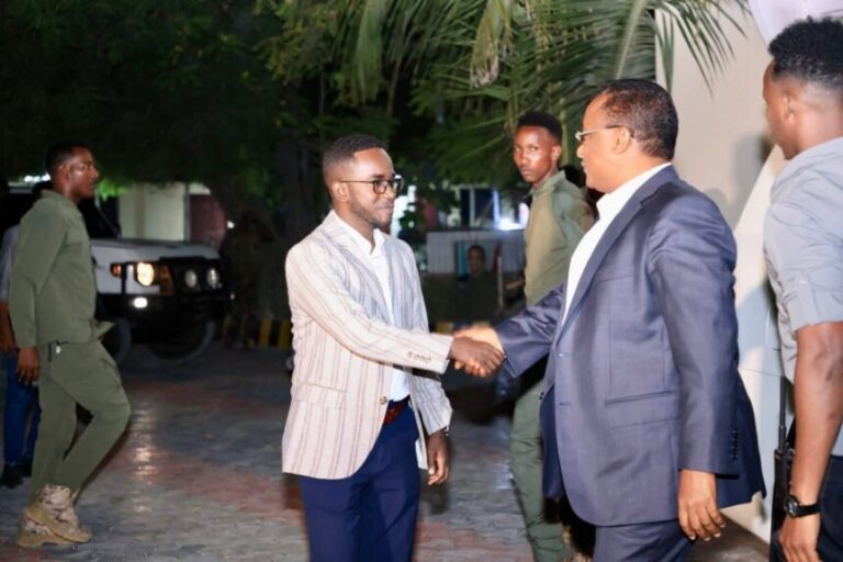 Maamulka Gobolka Banaadir oo kulan wacyigelin ah ku qabtay degmooyinka bartamaha Muqdisho