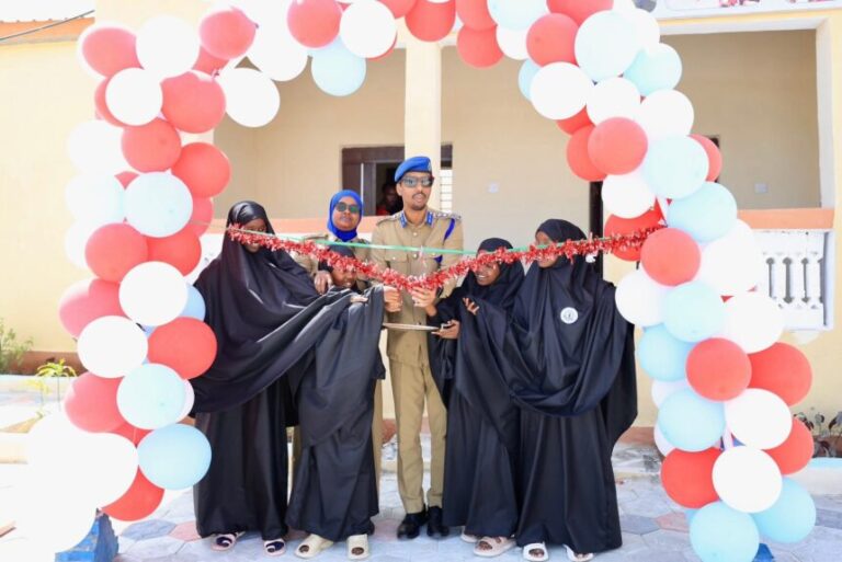 Taliyaha Boliiska oo xariga ka jaray Dhismaha Dugsiga Qur’aanka Kariimka ee Gabdhaha Agoonta Boliiska