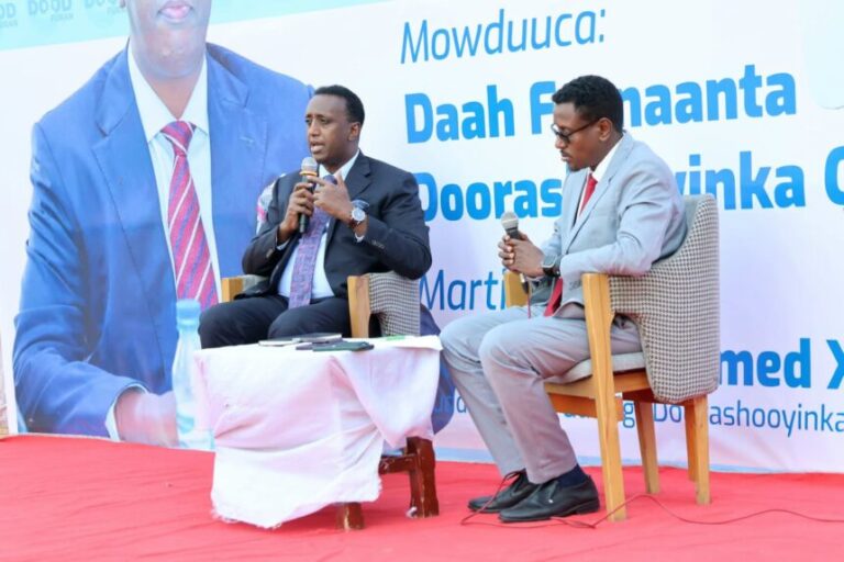 Guddoomiyaha Guddiga Doorashooyinka oo daahfuray tababar loo qabanayo howlwadeennada doorashooyinka