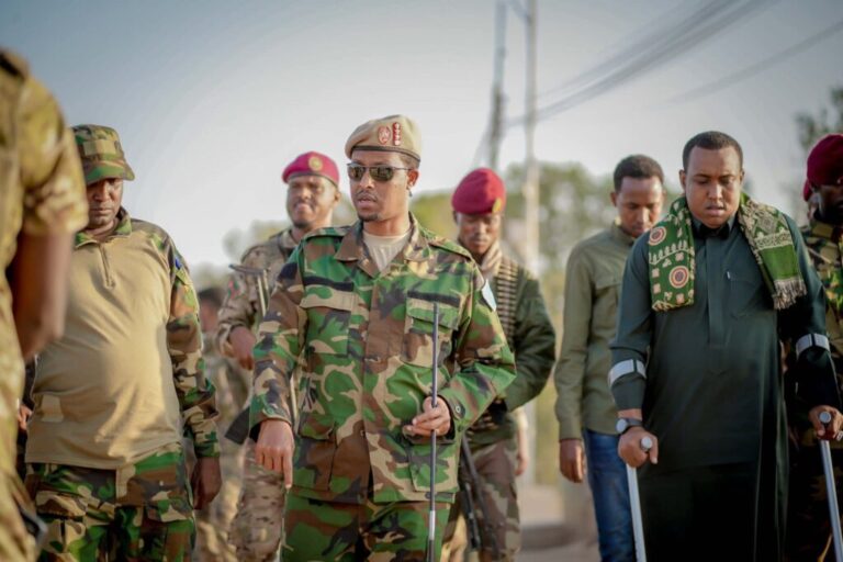 Taliyaha Ciidanka Dhulka XDS oo kormeer shaqo ku tegay degaanno dhaca jiinka Webiga Shabeelle