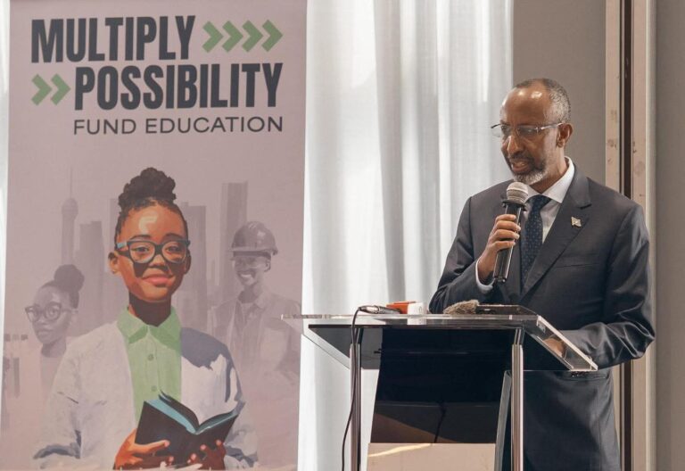 Wasiirka Waxbarashada XFS oo wadahadalo Caalami ah kaga qaybgalay magaalada Nairobi.