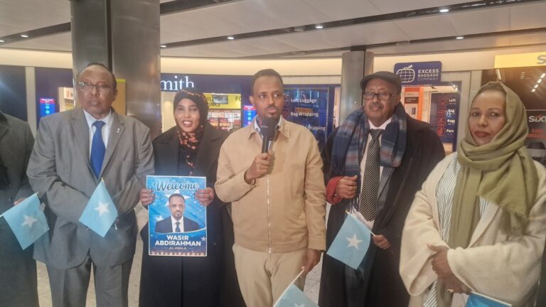 Wasiir-ku-xigeenka Warfaafinta oo gaaray magaalada London.