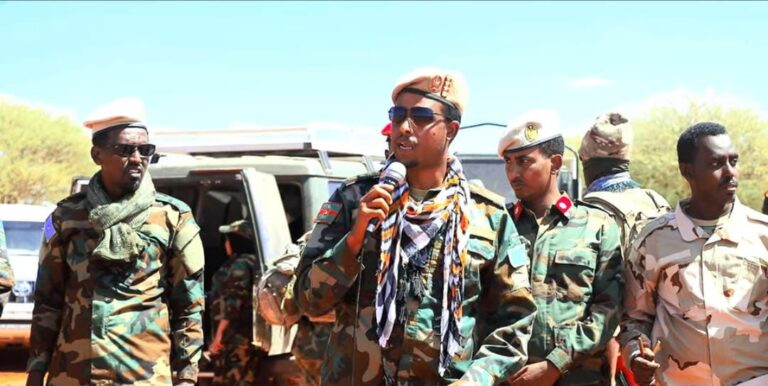 Taliyaha Ciidanka Dhulka oo kormeer uga tagay Ciidamo ku sugan Matabaan.