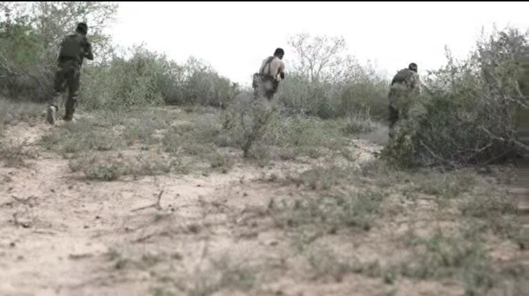 Geesiyada Xoogga Dalka Soomaaliyeed oo Khawaarijta ku baacsanaya dhulka howdka ah