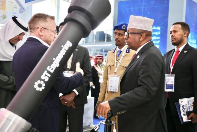 Wasiirro ka tirsan XFS oo Bandhigga Difaaca Adduunka kaga qeyb galay Riyaadh