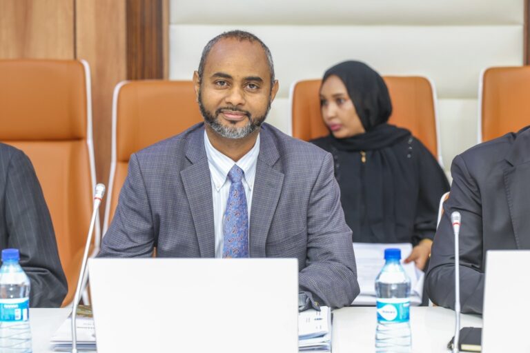 Wasiirka Gaadiidka Badda XFS oo uga mahadceliyay G/Wasiirrada Ansixinta Heshiisyada Badda