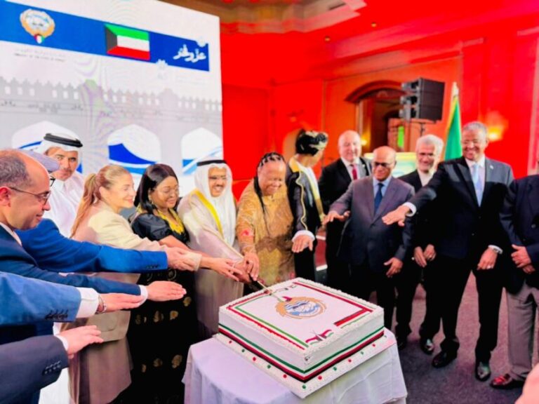 Safiirka Soomaaliya ee Koonfur Afrika oo ka qayb galay xaflad lagu xusaayey Maalinta Qaranka Kuwait