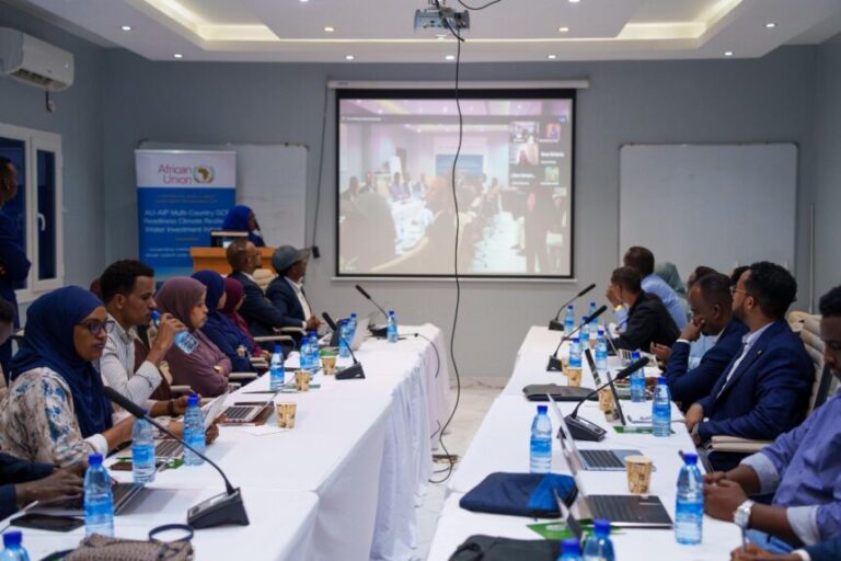 Tababar ku saabsan qaab-dhismeedka Sanduuqa Cimilada Cagaaran oo Muqdisho lagu qabtay