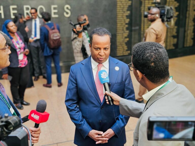 Wasiirka Arrimaha Dibadda Soomaaliya oo ka qaybgalay shirka Golaha Nabadda iyo Amniga AU ee AUSSOM iyo Suudaan