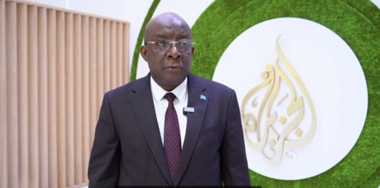 Wasiirka Warfaafinta oo booqday Xarunta Dhexe ee Machadka Warbaahinta Al-Jazeera