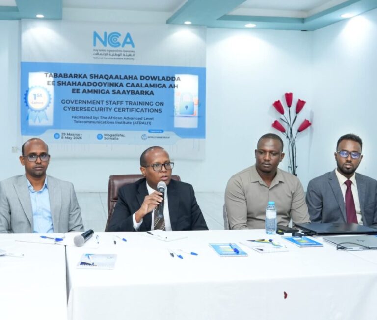 Hay’adda Isgaarsiinta Qaranka oo Bilowday Barnaamij Tababar oo ku Saabsan Amniga Saaybarka