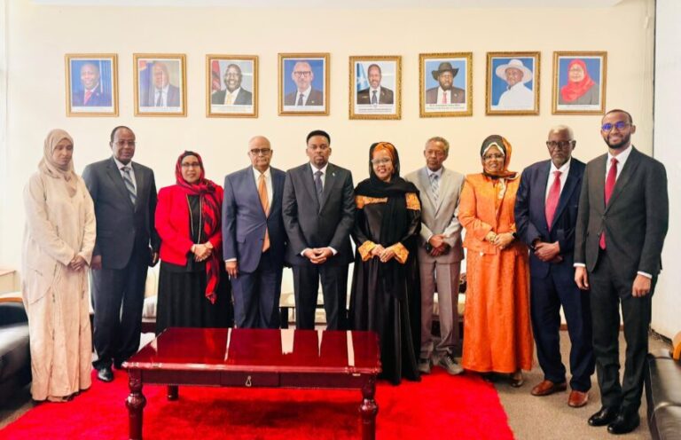 Xildhibaannada Soomaaliya ku matalaya EALA oo maanta la dhaarinayo