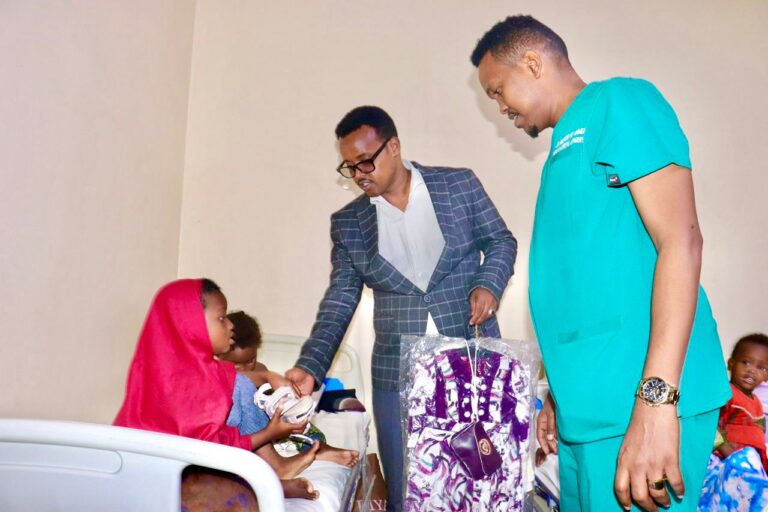 Taliska XDS oo ka farxiyay Carruurta danyarta ah ee ku jirta Isbitaalka Xoogga