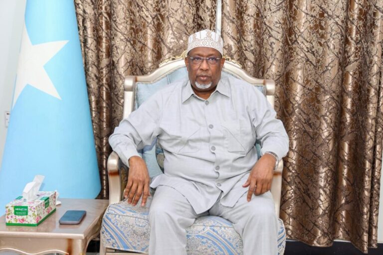 Guddoomiyaha Golaha Shacabka BFS, oo Kulan La Qaatay Odayaasha Dhaqanka ee Koonfur Galbeed.