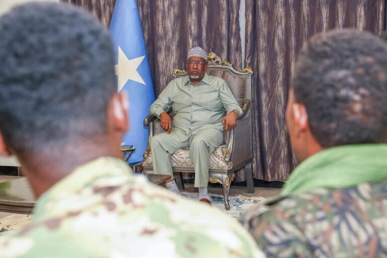 Guddoomiyaha G/Shacabka BJFS oo la kulmay Saraakiishii isku furay Muqdisho iyo Baydhabo