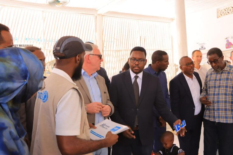 Agaasimaha Guud ee Wasaaradda Caafimaadka Galmudug oo wafdi sare ku soo dhoweeyay Isbitaalka Guud ee Gaalkacyo